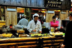 China's Top 10 Night Market Snack Street-Sifang Street, Old Town of Lijiang, Yunnan