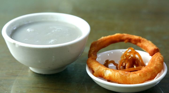 Top 10 Chinese Foods That Foreigners Love Most-Soy Milk